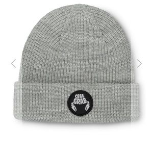 NWOT Light Grey Circle Patch Crab Grab Beanie